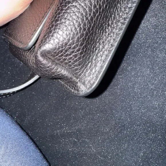 Brand new with box and dustbag Gucci Black Leather belt bag